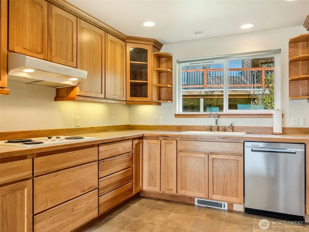 1008 300th Place Ocean Park WA 98640