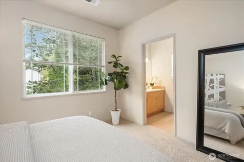 4486 248th Lane SE Sammamish WA 98029
