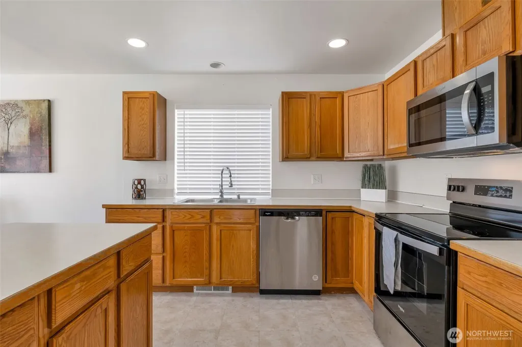 4622 S 73rd Street Court Tacoma WA 98409