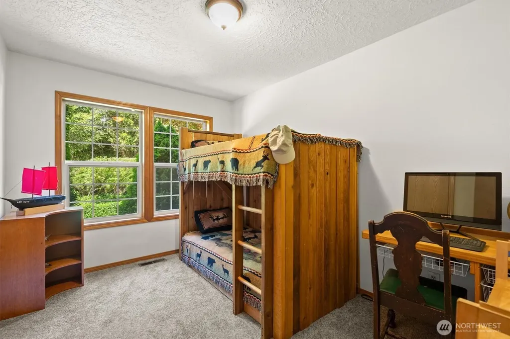 672 Walker Road Kelso WA 98626