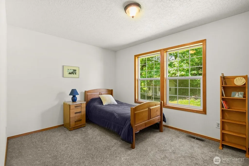 672 Walker Road Kelso WA 98626