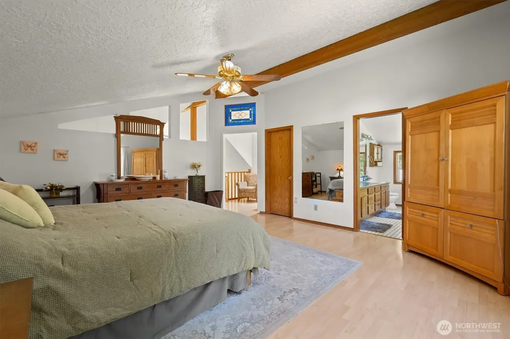 672 Walker Road Kelso WA 98626