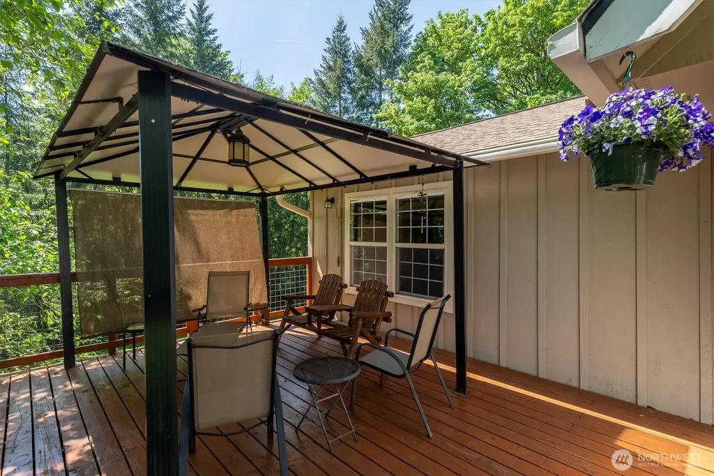 672 Walker Road Kelso WA 98626