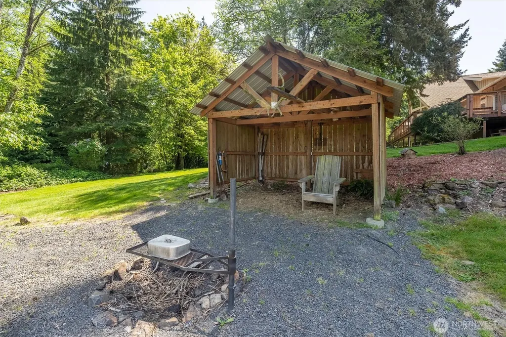 672 Walker Road Kelso WA 98626