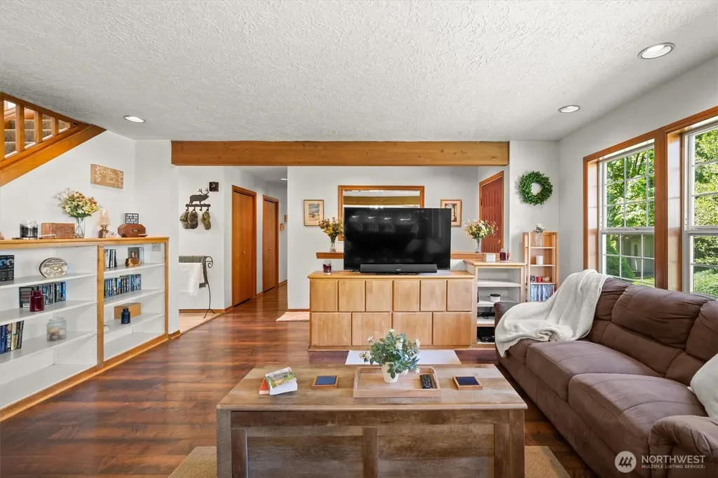672 Walker Road Kelso WA 98626