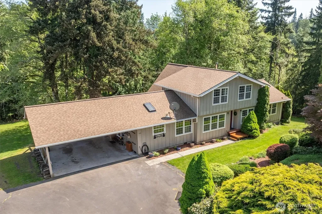 672 Walker Road Kelso WA 98626
