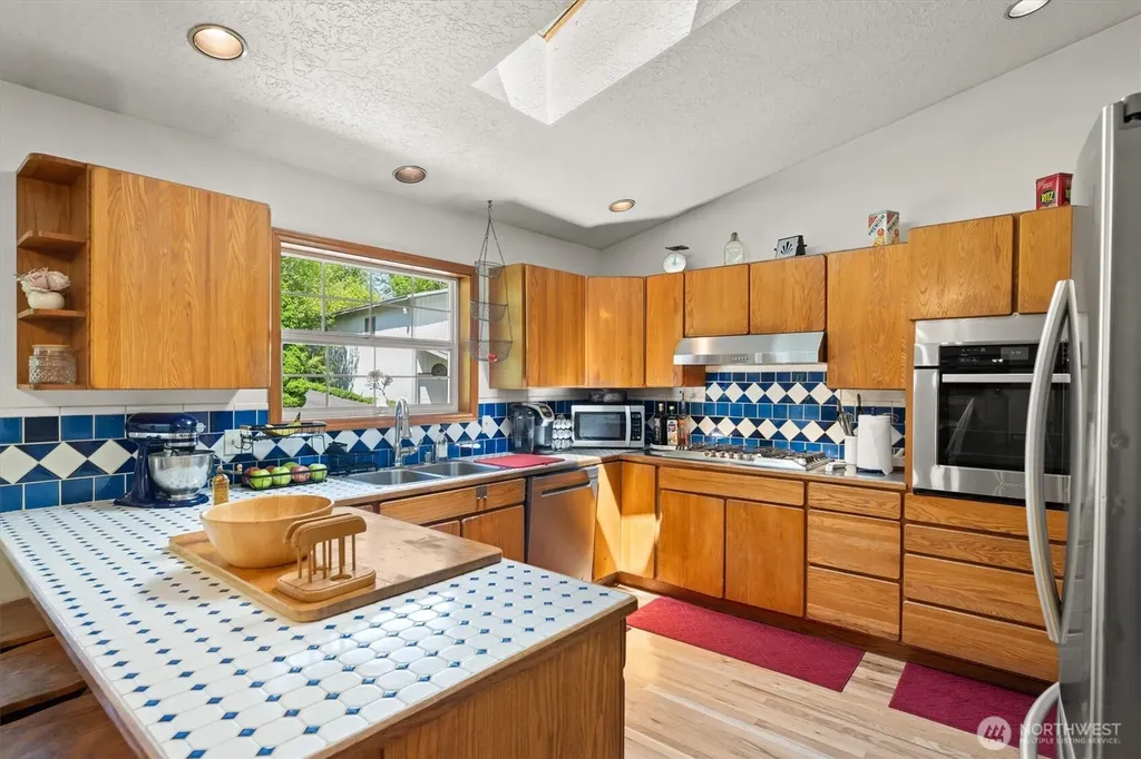 672 Walker Road Kelso WA 98626