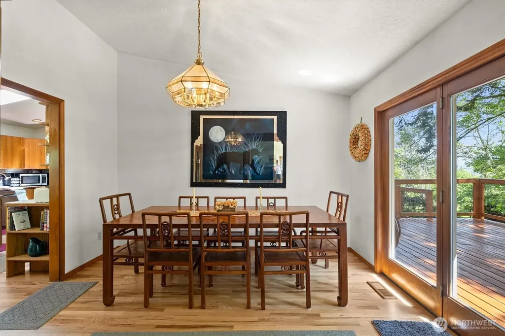 672 Walker Road Kelso WA 98626