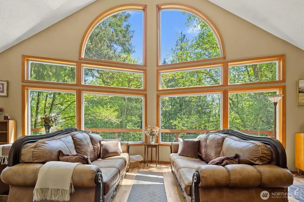 672 Walker Road Kelso WA 98626