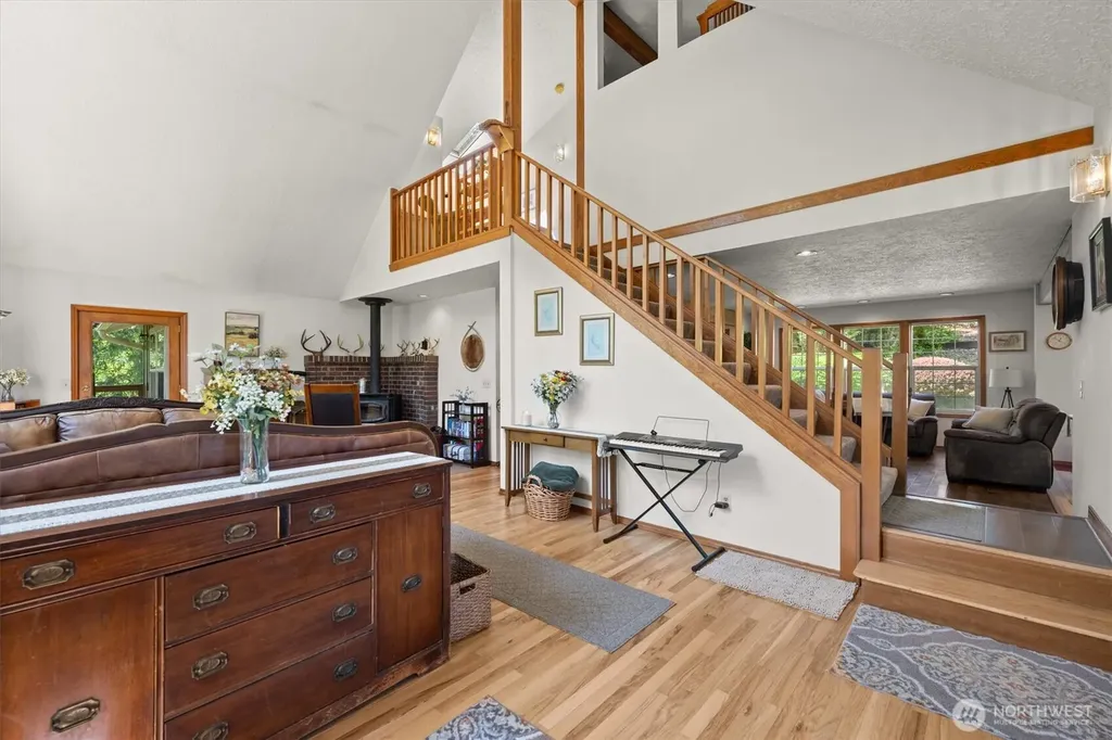 672 Walker Road Kelso WA 98626