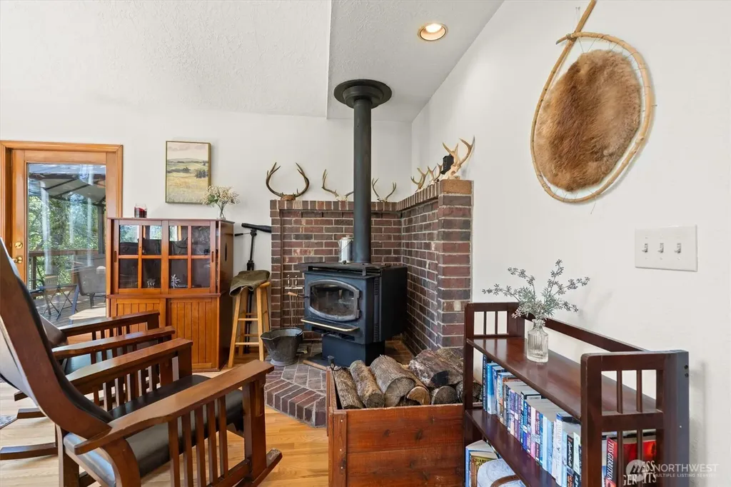 672 Walker Road Kelso WA 98626