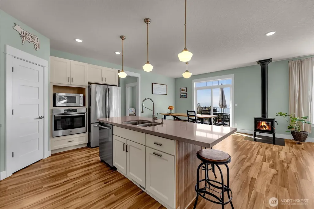 251 Shipview Road Kalama WA 98625