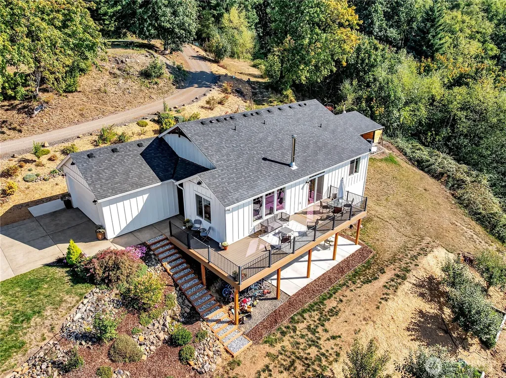 251 Shipview Road Kalama WA 98625