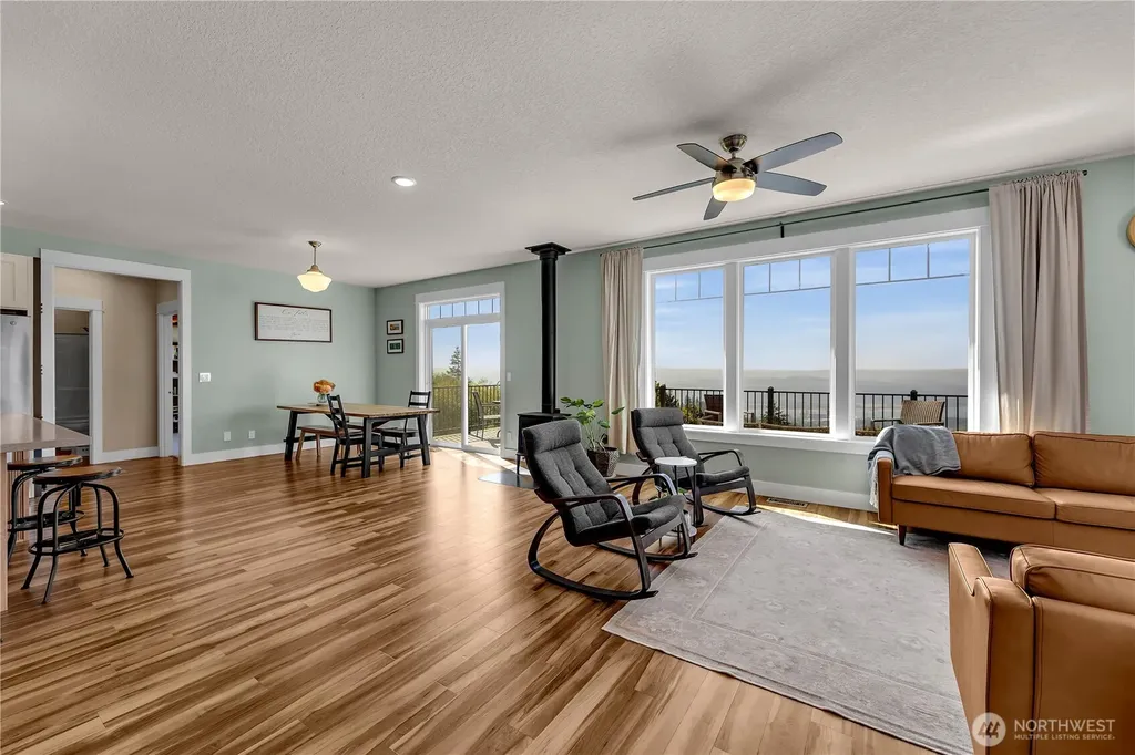 251 Shipview Road Kalama WA 98625