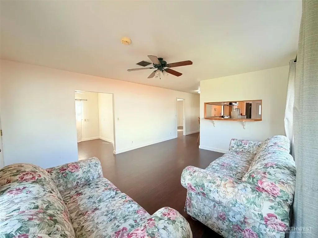 2006 W 2nd Street Aberdeen WA 98520