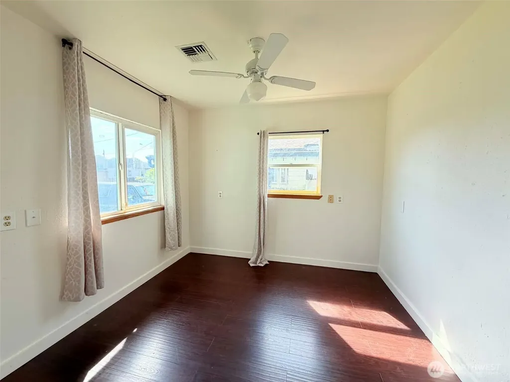 2006 W 2nd Street Aberdeen WA 98520
