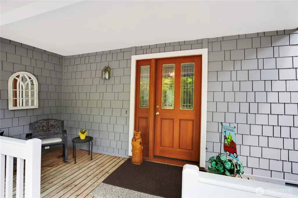 4320 Palomino Drive NE Bainbridge Island WA 98110