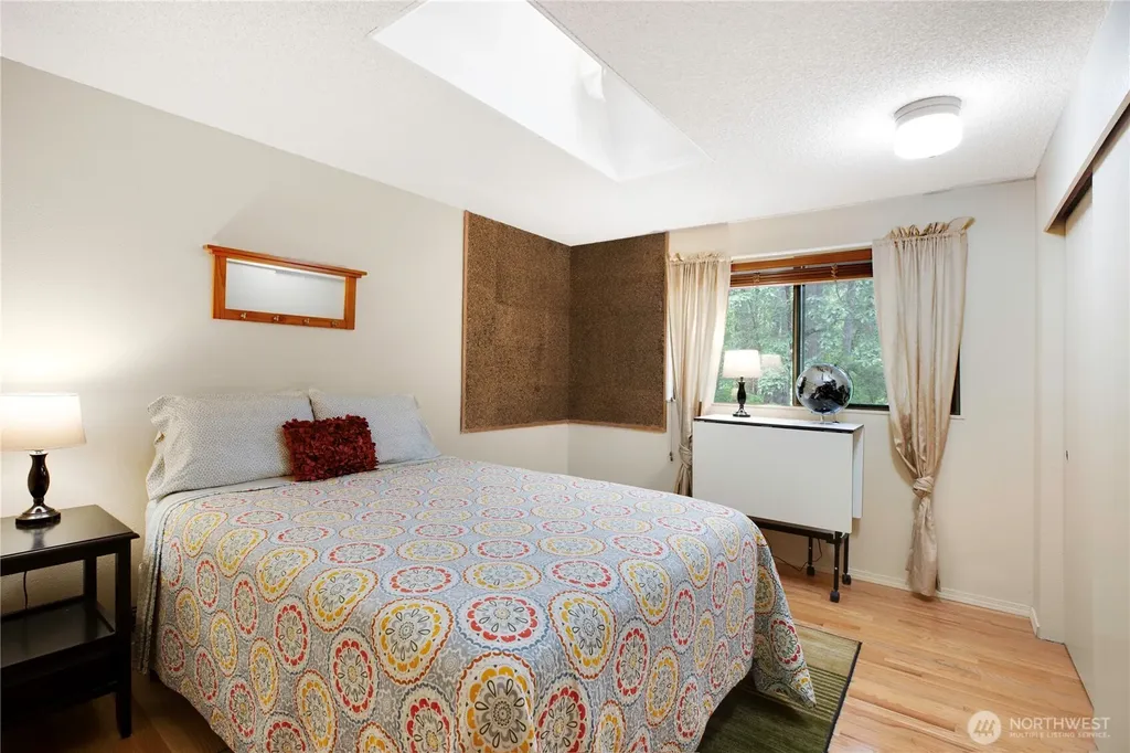 4320 Palomino Drive NE Bainbridge Island WA 98110