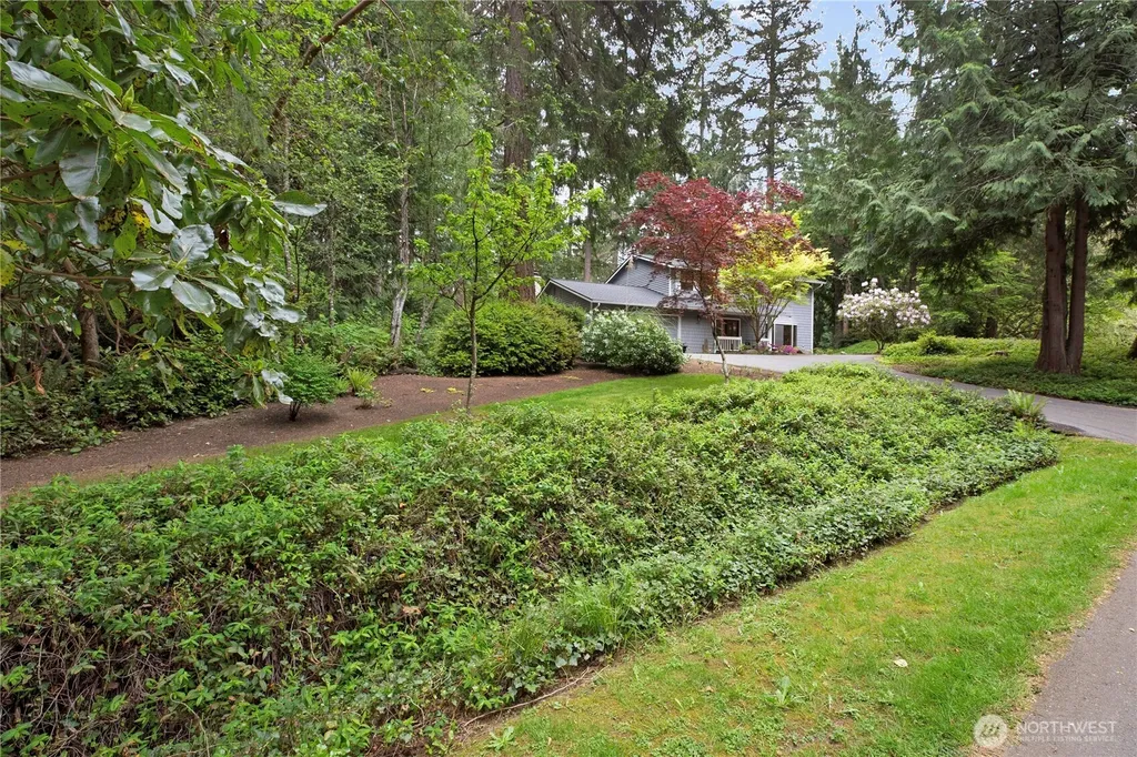 4320 Palomino Drive NE Bainbridge Island WA 98110