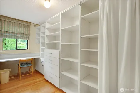 4320 Palomino Drive NE Bainbridge Island WA 98110
