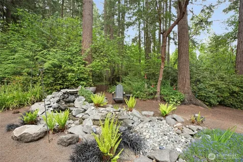 4320 Palomino Drive NE Bainbridge Island WA 98110