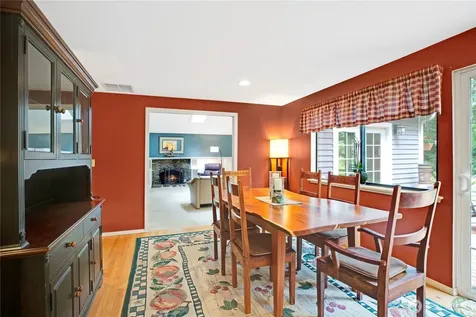 4320 Palomino Drive NE Bainbridge Island WA 98110