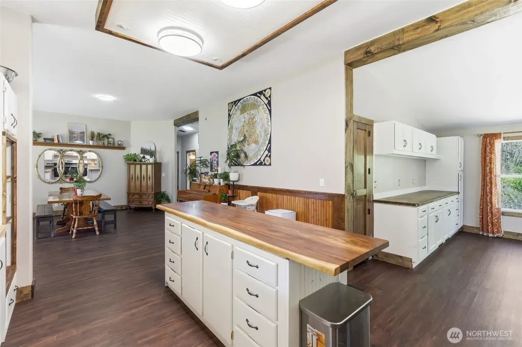 490 Coma Road Vader WA 98593