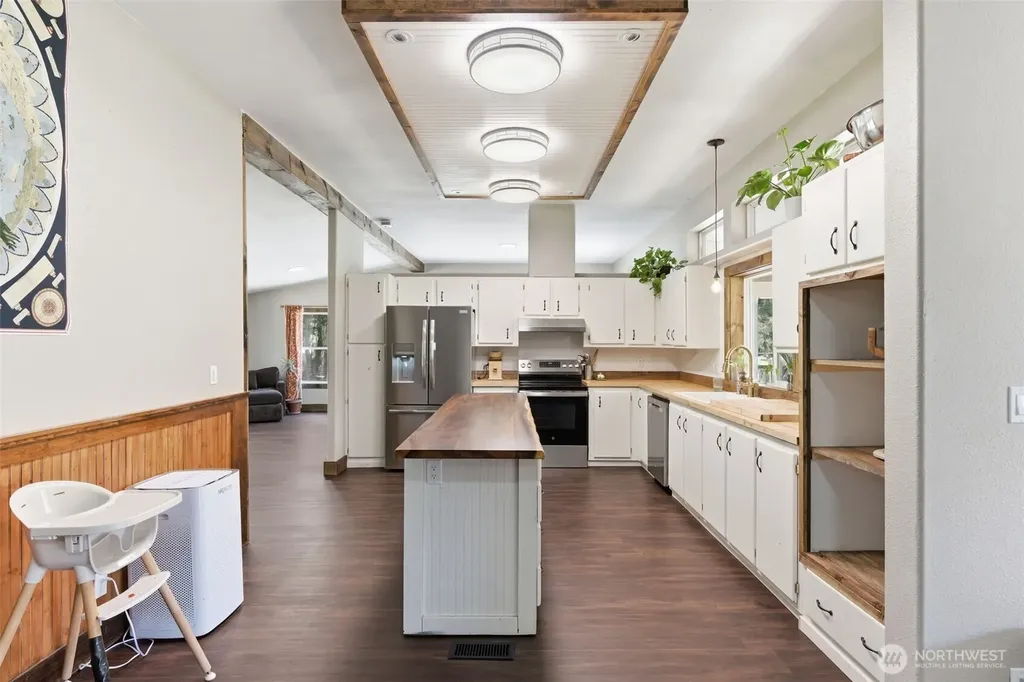 490 Coma Road Vader WA 98593