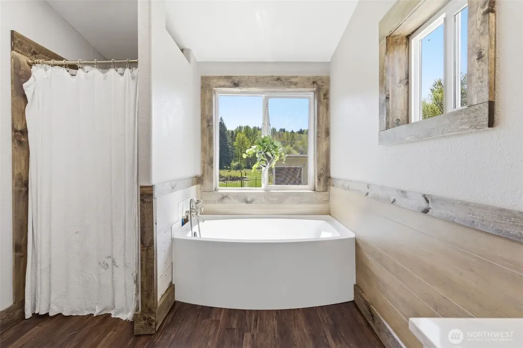 490 Coma Road Vader WA 98593