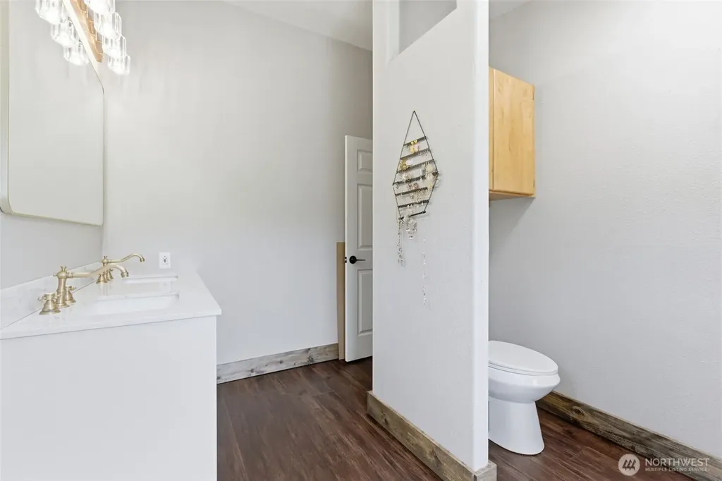 490 Coma Road Vader WA 98593