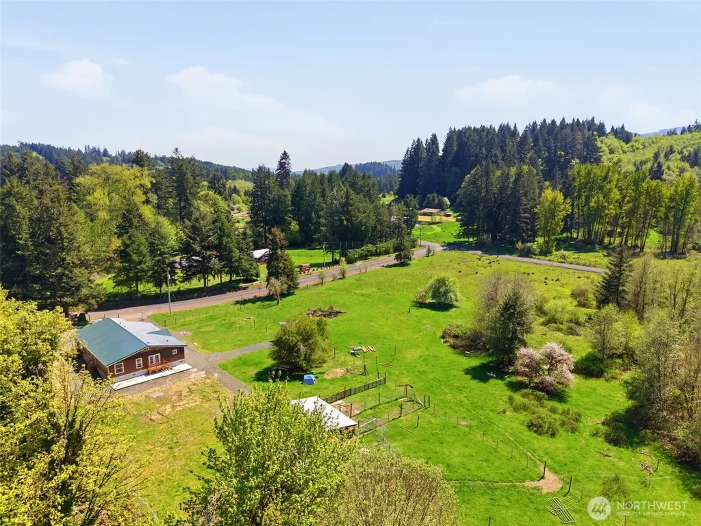 490 Coma Road Vader WA 98593