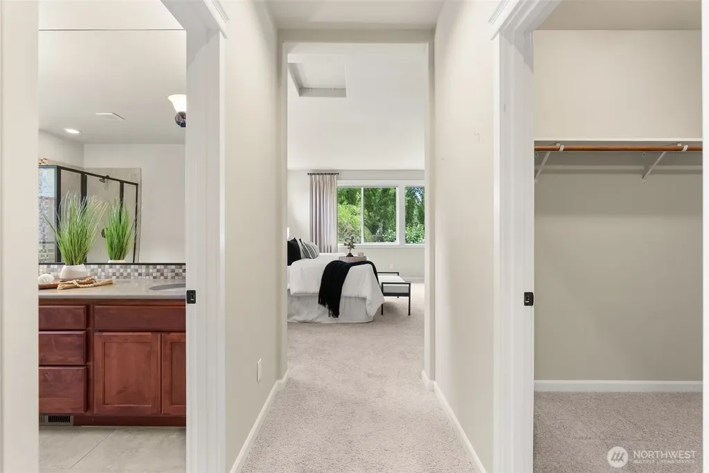 2843 South Bay Road NE Olympia WA 98506