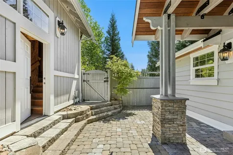 13606 Woodinville Redmond Road NE Redmond WA 98052