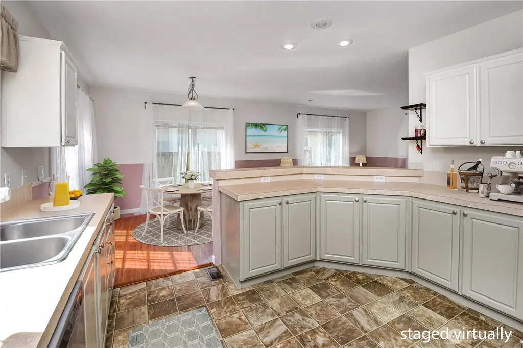 1707 Ginger Place E Port Orchard WA 98366