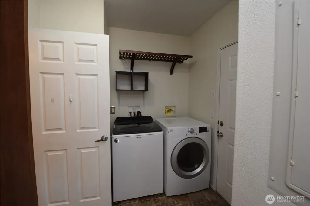 1707 Ginger Place E Port Orchard WA 98366