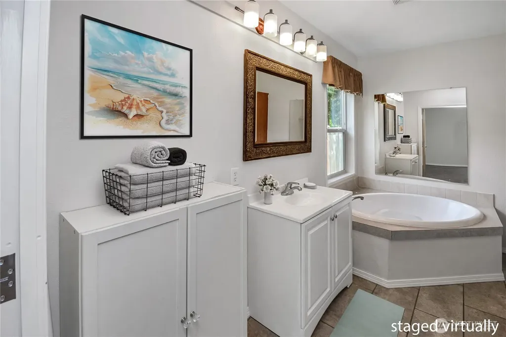 1707 Ginger Place E Port Orchard WA 98366