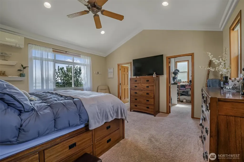 108 Glacier Peak Drive Camano Island WA 98282