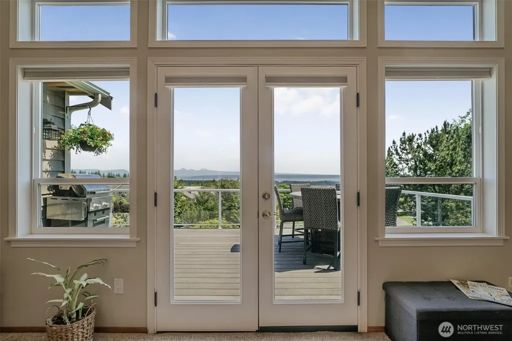 108 Glacier Peak Drive Camano Island WA 98282