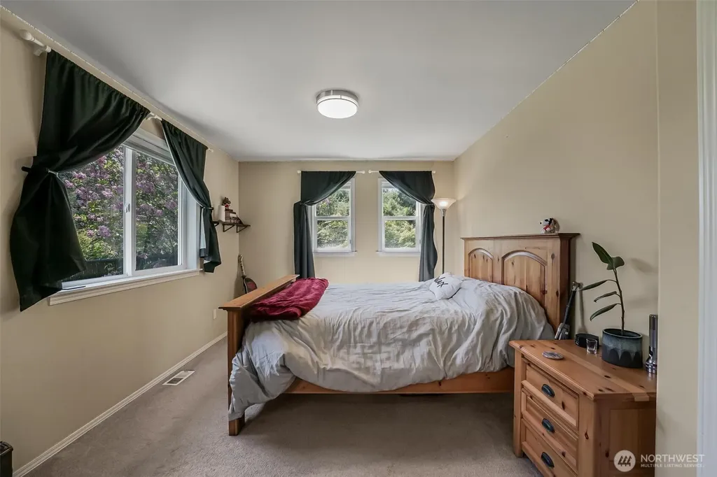108 Glacier Peak Drive Camano Island WA 98282