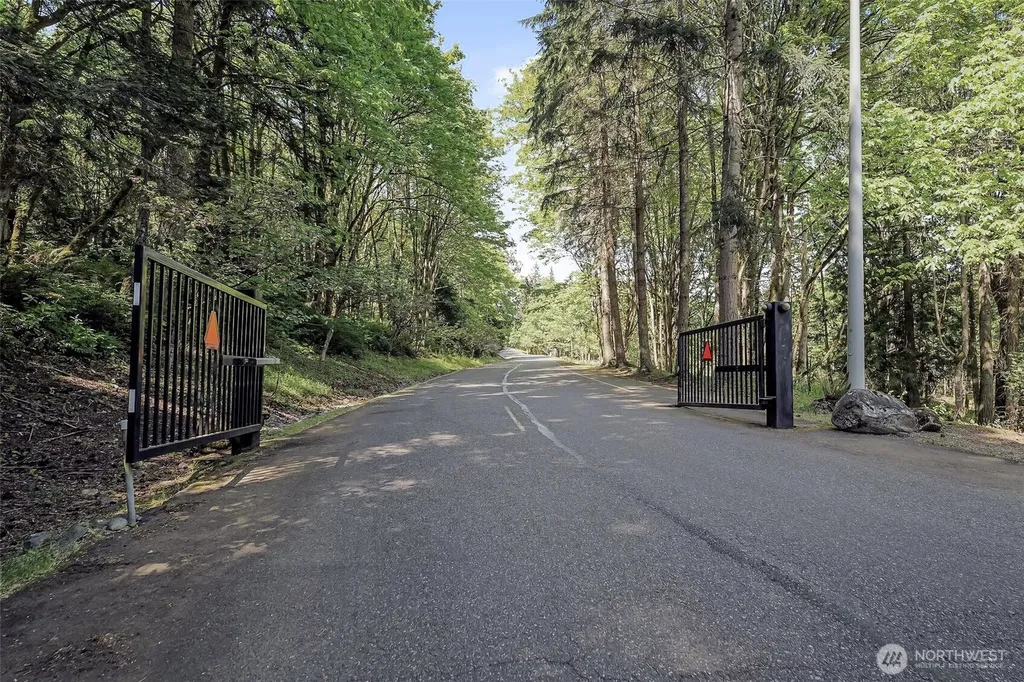 108 Glacier Peak Drive Camano Island WA 98282