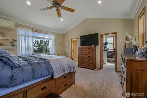 108 Glacier Peak Drive Camano Island WA 98282