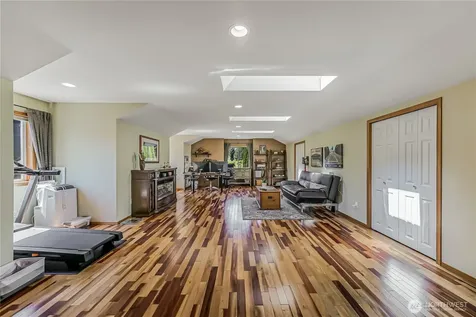 108 Glacier Peak Drive Camano Island WA 98282