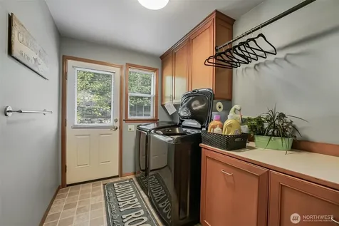 108 Glacier Peak Drive Camano Island WA 98282