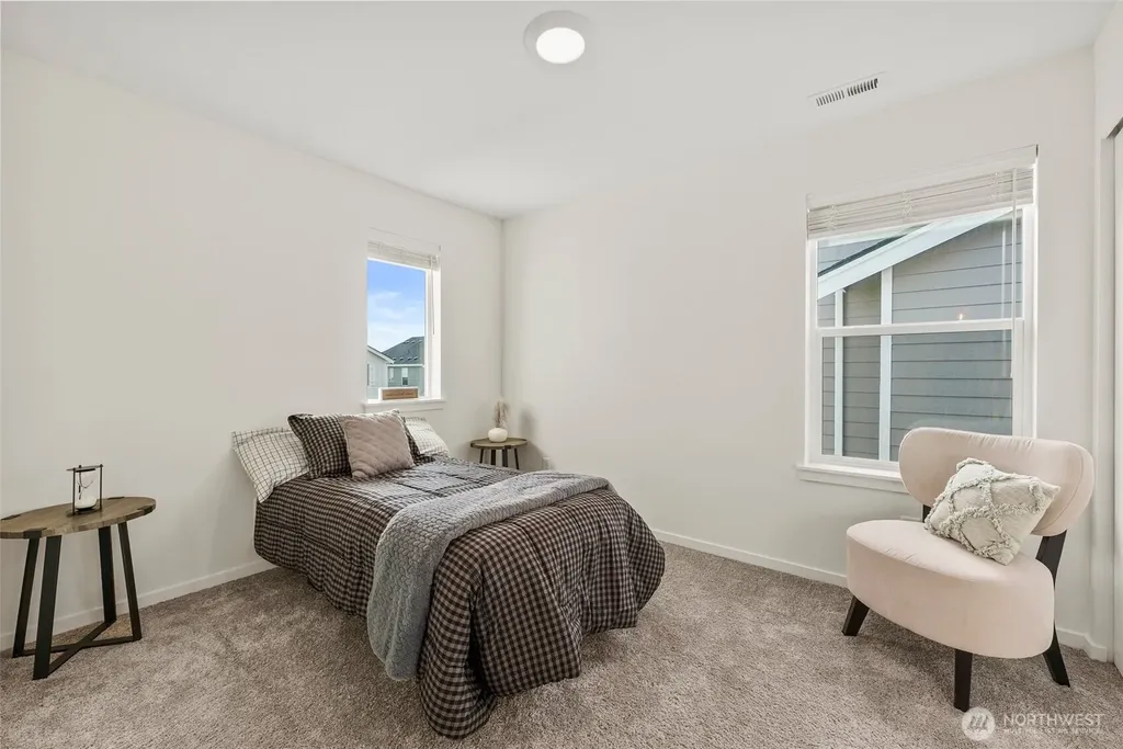10049 Kings Landing Avenue NW Bremerton WA 98311