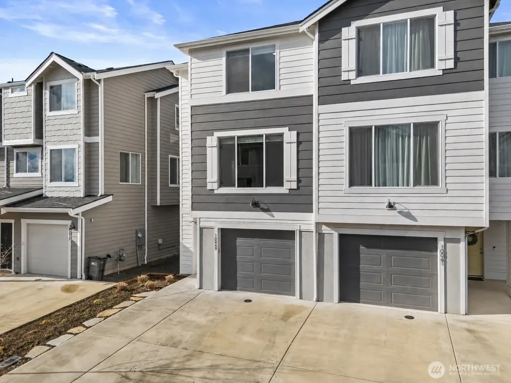 10049 Kings Landing Avenue NW Bremerton WA 98311