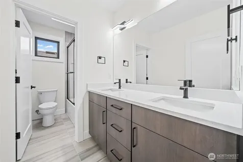 16050 SE 44th Court Bellevue WA 98006