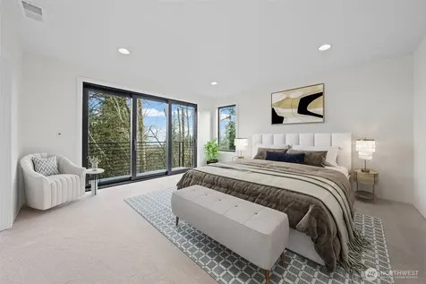 16050 SE 44th Court Bellevue WA 98006