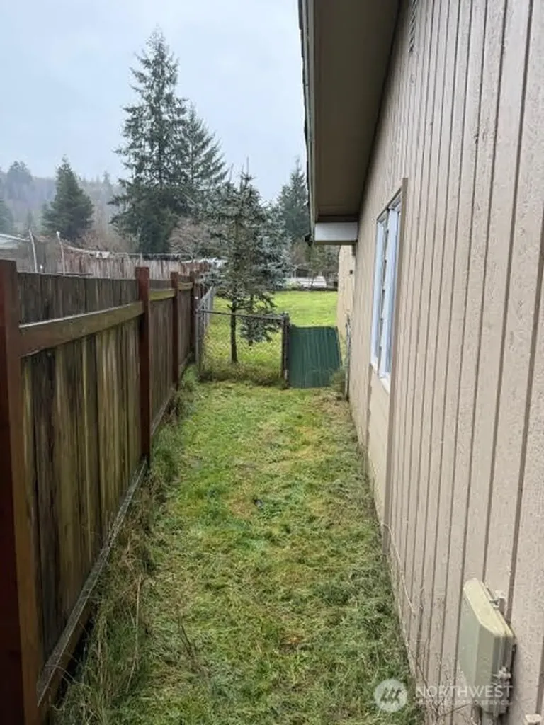 2 Evergreen Village Lane Elma WA 98541