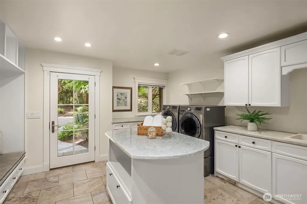 26345 NE 34th Street Redmond WA 98053