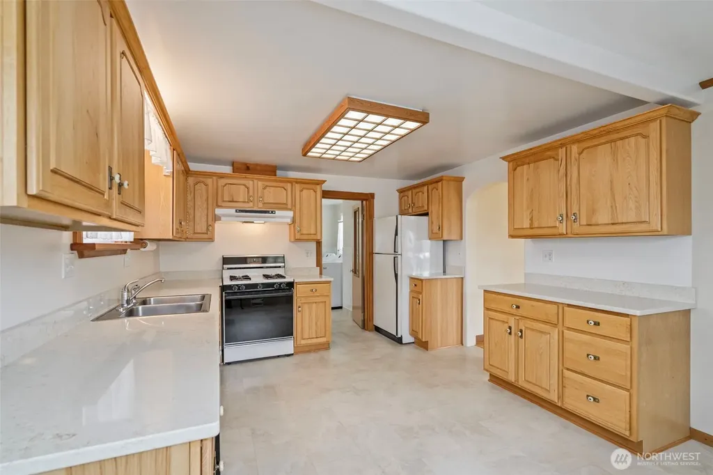 1201 N Tower Avenue Centralia WA 98531